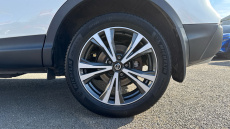 Nissan Qashqai 1.3 DiG-T 160 [157] N-Connecta 5dr DCT Glass Roof Petrol Hatchback